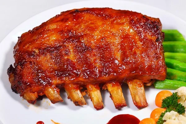 Grilled ribs with BBQ sauce