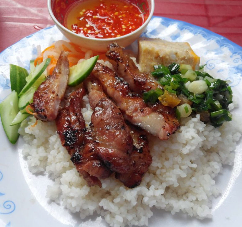 Grilled pork rice plate
